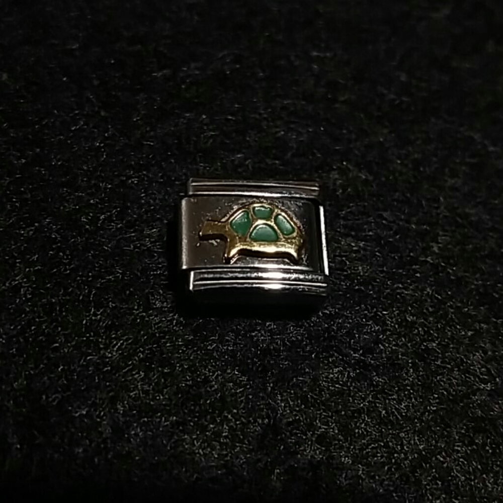 Green Turtle 9 mm link charm
